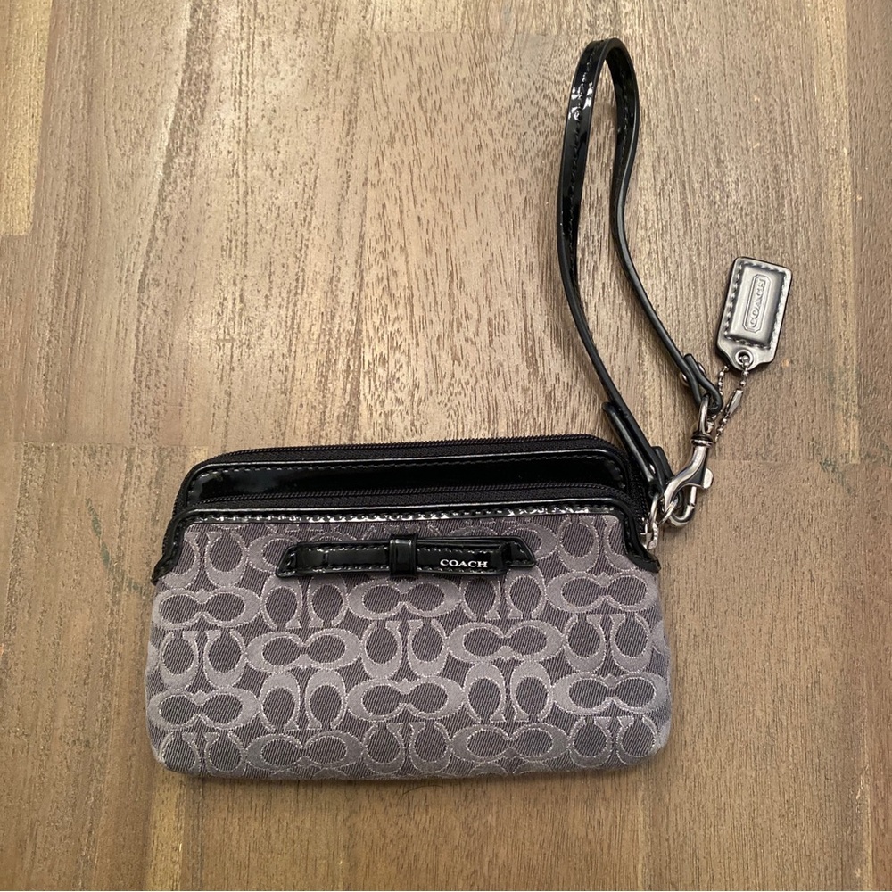 Coach Signature Metallic Gray Double Zip Wristlet Patent Bow